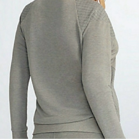 Rebel Wilson For Torrid Quilted Sweatshirt Gray women’s size 3X - Picture 2 of 10